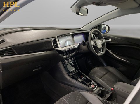Vauxhall Grandland 1.2 Turbo Ultimate SUV 5dr Petrol Auto Euro 6 (s/s) (130 ps) Alloys - Air C 15