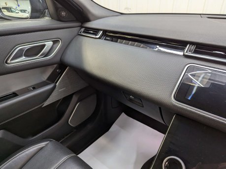 Land Rover Range Rover Velar 2.0 Range Rover Velar R-Dynamic SE D180 Auto 4WD 5dr 92
