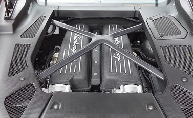 Lamborghini Huracan LP 580-2 8