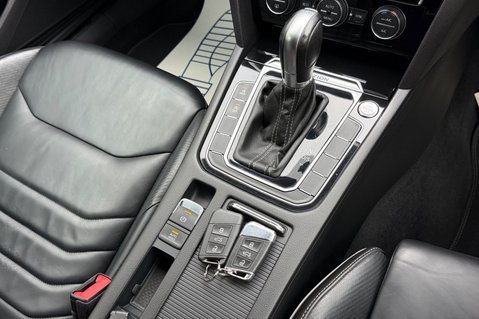 Volkswagen Arteon R-LINE TDI 4MOTION DSG -APPLE CARPLAY -2 OWNERS -10 VW SERVICES  11