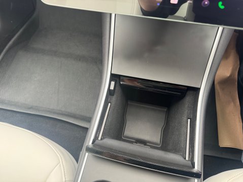 Tesla Model 3 STANDARD RANGE PLUS 26