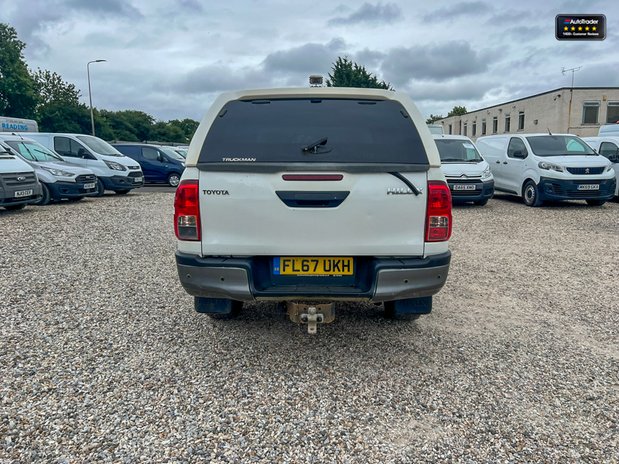 Toyota Hilux Crew Cab 4X4 Active 4WD Air Con Rear Camera EURO 6 NO VAT 7
