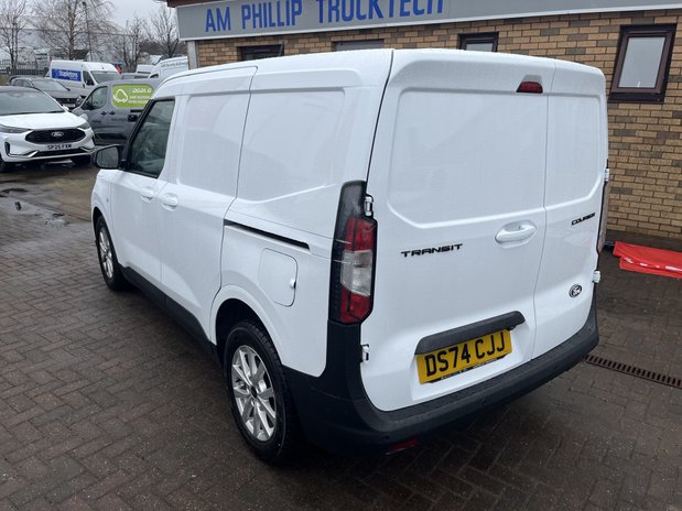 Ford Transit Courier Transit Courier 1.5 EcoBlue Limited Van 5