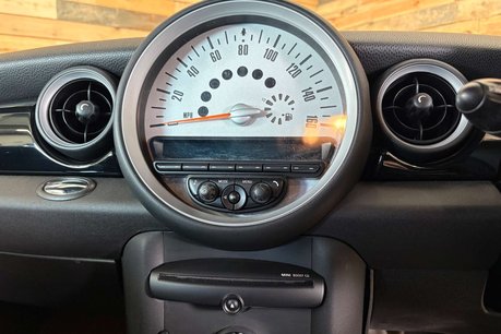 Mini Clubman 1.6 Cooper Estate 5dr Petrol Auto Euro 6 (122 ps) 44