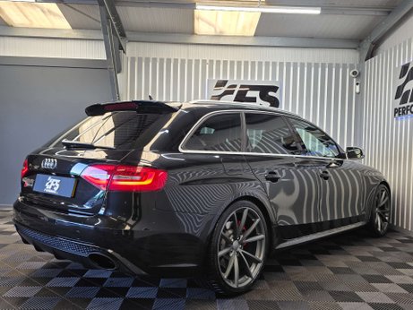 Audi RS4 4.2 FSI V8 Estate 5dr Petrol S Tronic quattro Euro 5 (450 ps) 34
