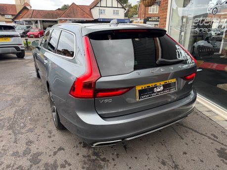 Volvo V90 2.0 D5 PowerPulse R-Design Pro Estate 5dr Diesel Auto AWD Euro 6 (235PS) 16