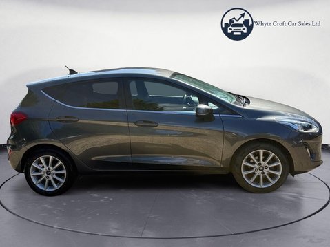 Ford Fiesta 1.0T EcoBoost Titanium Euro 6 (s/s) 5dr 9