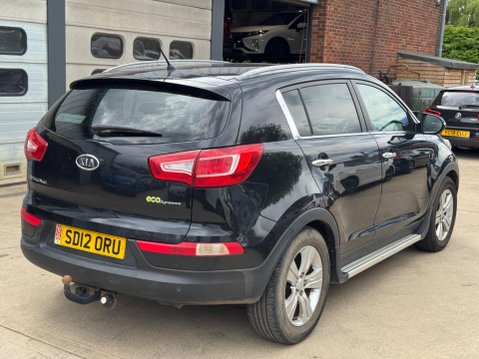 Kia Sportage 1.7 CRDi EcoDynamics 2 2WD Euro 5 (s/s) 5dr 9
