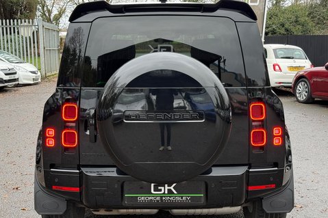 Land Rover Defender 110 110 XS EDITION D250 3.0 LITRE MHEV - BLACK PACK -SIDE STEPS -PAN ROOF  9