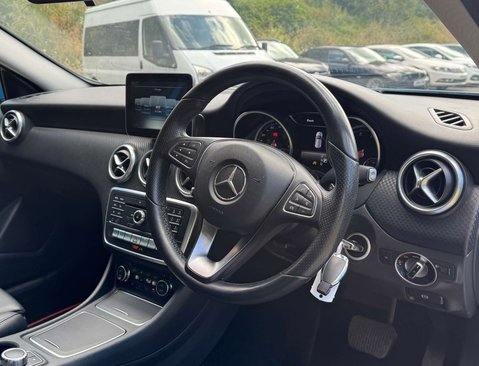 Mercedes-Benz A Class 1.6 A 180 Sport Auto 5dr 15