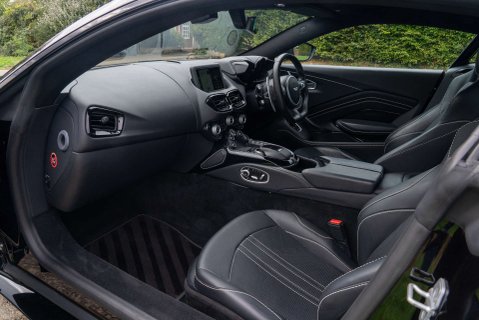 Aston Martin Vantage 4.0 Vantage V8 Auto 3dr 9