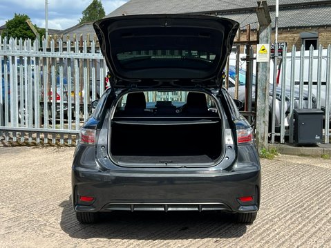 Lexus CT 200H SE 25