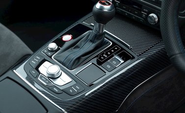 Audi RS6 Avant Performance 20