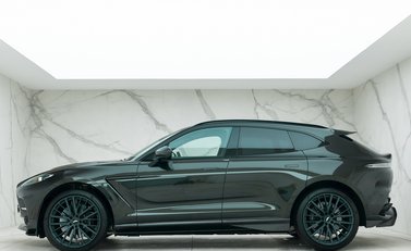 Aston Martin DBX 707 2