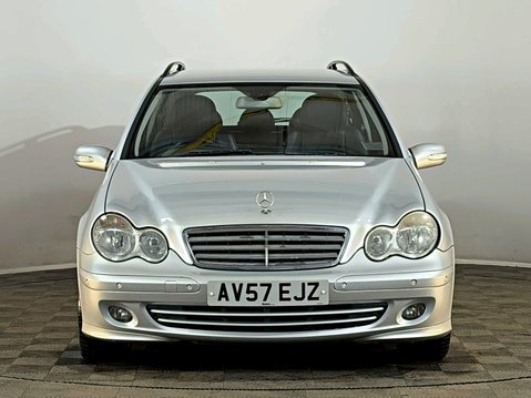 Mercedes-Benz C Class C180 KOMPRESSOR CLASSIC SE AUTOMATIC 3