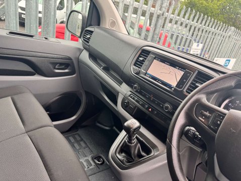 Peugeot Expert 2.0 Expert Professional Premium L1 Blue HDi 7