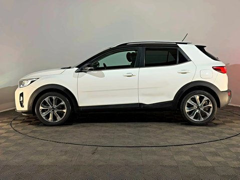 Kia Stonic CRDI FIRST EDITION 6