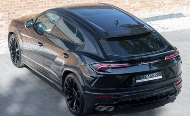 Lamborghini Urus 9