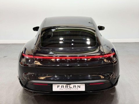 Porsche Taycan Performance Plus 93.4kWh Turbo Saloon 4dr Electric Auto 4WD (680 ps) 21
