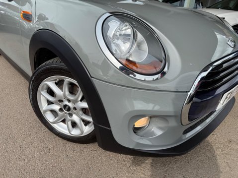Mini Hatch 1.5 Cooper Euro 6 (s/s) 3dr 36
