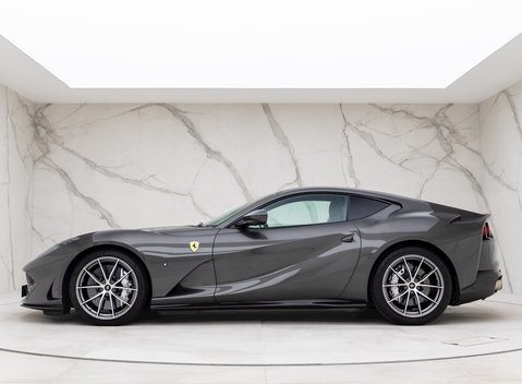 Ferrari 812 Superfast 2