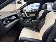 Bentley Bentayga 4.0 V8 SUV 5dr Petrol Auto 4WD Euro 6 (s/s) (550 ps) 37