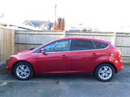 Ford Focus 1.0 TITANIUM NAVIGATOR 5 Dr 7