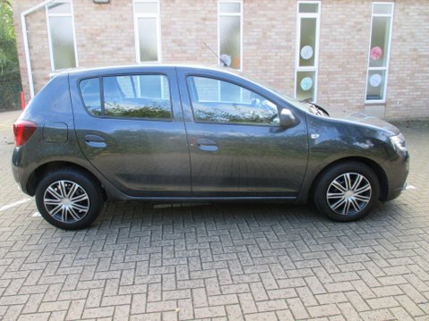 Dacia Sandero 1.0 SCe Essential Euro 6 5dr 6