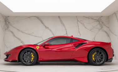 Ferrari 488 Pista 2
