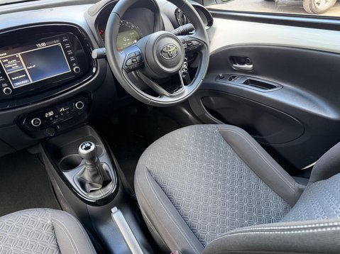 Toyota Aygo X VVT-I EDGE 57