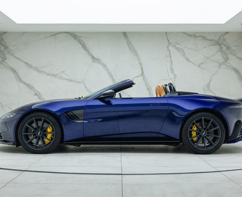 Aston Martin V8 Vantage ROADSTER 