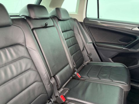 Volkswagen Tiguan 2.0 Tiguan SEL TDI BlueMotion Technology 4Motion Semi-Auto 4WD 5dr 22