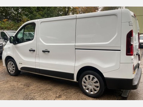 Renault Trafic 1.6 dCi 27 Business+ Panel Van 5dr Diesel Manual SWB Standard Roof Euro 5 ( 12