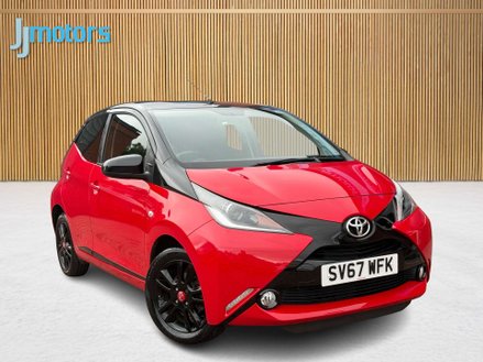 Toyota Aygo 1.0 VVT-i x-cite 4 Red Bi-Tone Hatchback 5dr Petrol Manual Euro 6 (68 ps)