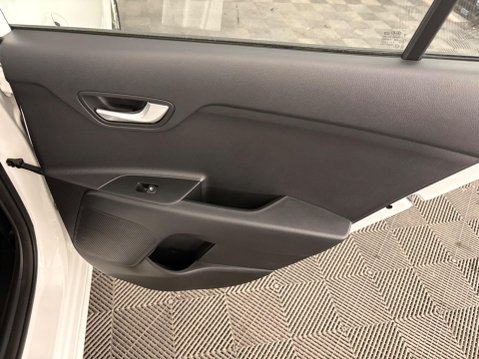 Kia Rio 1.0 T-GDi 2 Euro 6 (s/s) 5dr 32