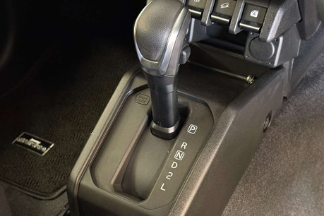 Suzuki Jimny 1.5 SZ5 SUV 3dr Petrol Auto ALLGRIP Euro 6 (101 ps) 34