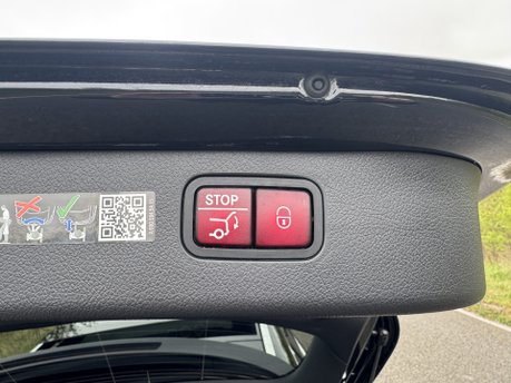 Mercedes-Benz C Class C200 MHEV AMG Line Premium Plus Auto Petrol Estate PAN ROOF/MEMORY SEATS 35