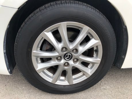 Mazda 3 2.0 SE-L NAV petrol manual 5 door, 1 owner £35 tax, 42,000m 25