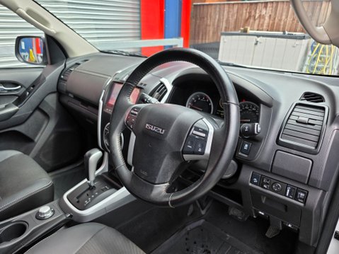 Isuzu D-Max UTAH DCB AUTO 19