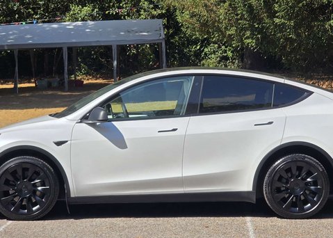 Tesla Model Y ModeL Y Long Range AWD 4WD 5dr 57