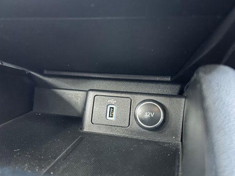 Ford Focus TITANIUM 32