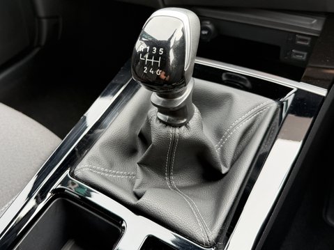 Vauxhall Astra 1.2 Turbo 130 GS 5dr 29