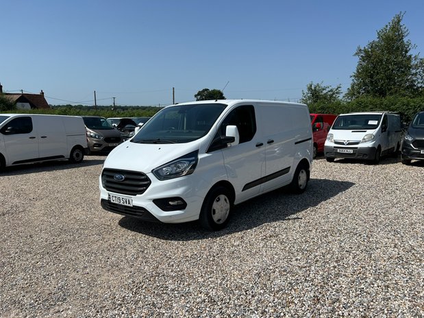 Ford Transit Custom SWB L1H1 Low Roof Trend 300 Air Con Sensors EURO 6 NO VAT 2