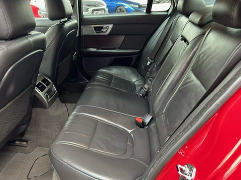 Jaguar XF D LUXURY 10