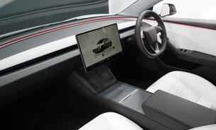 Tesla Model 3 RWD White Interior c300 Mile Range Vented Seats GROK AI One Owner VAT Q 15