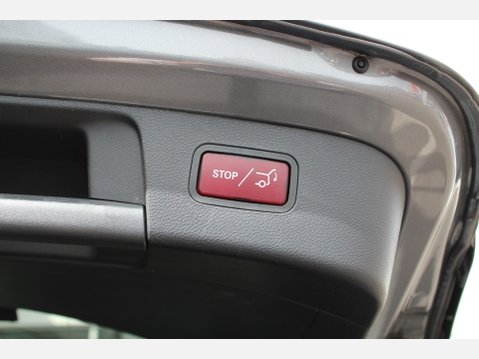 Mercedes-Benz GLA Class GLA 180 AMG LINE EDITION 31