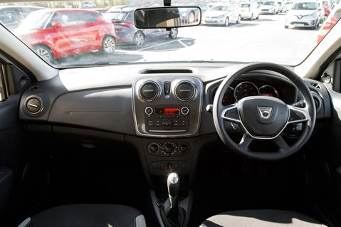 Dacia Sandero Stepway ESSENTIAL SCE 3