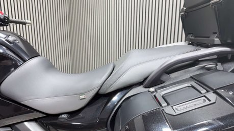 Triumph Trophy 1200 1215 SE 2016 ONLY 19K MOT SEPTEMBER 2027 FULL LUGGAGE 18
