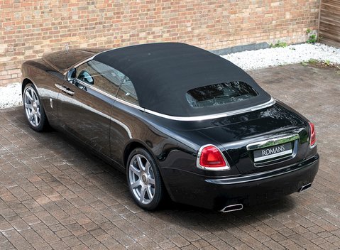 Rolls-Royce Dawn 11