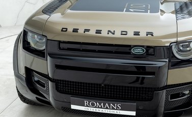 Land Rover Defender 110 D250 First Edition 24